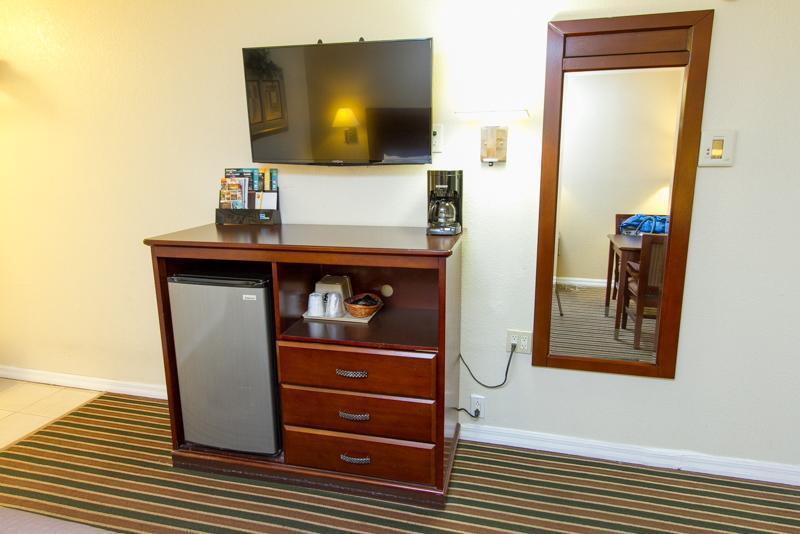 Surestay By Best Western Fresno Central Buitenkant foto