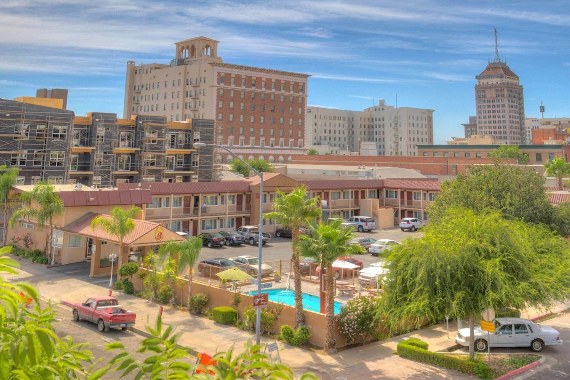 Surestay By Best Western Fresno Central Buitenkant foto